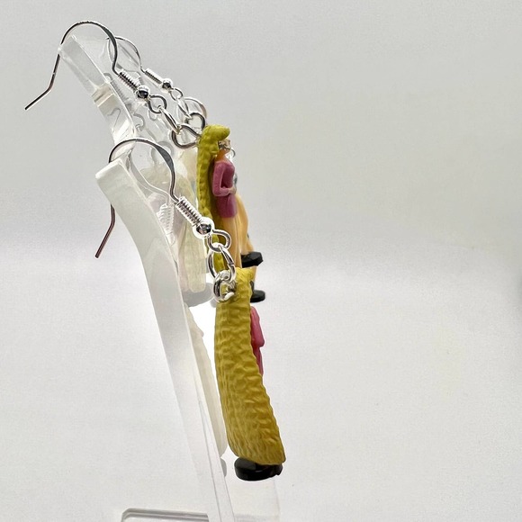 Barbie Earrings - Doll Earrings - Retro Toy Earrings - Barbie Accessories - Picture 6 of 11